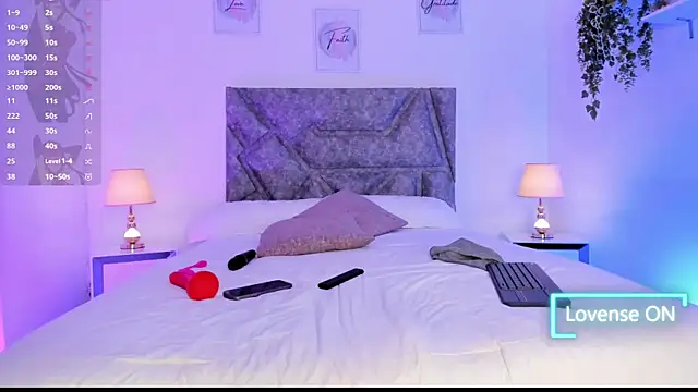 Snapshot of emilycat_777 chatting on 11-05-25, 03:50 emilycat 777 online show from 11-05-25, 03:50