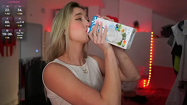 Alexis   Texas online show from 03-09-25, 10:08