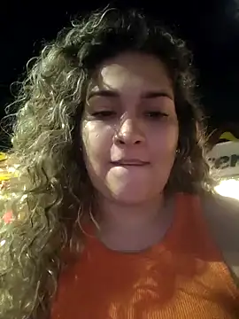 Sara smiiith211 online show from 12-10-24, 02:27