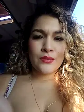 Sara smiiith211 online show from 10-30-25, 09:15