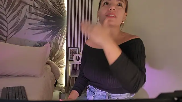 Samaantha-White online show from 03-05-26, 11:28