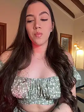 Snapshot of Amelia_Rouse chatting on 02-17-26, 08:15 Amelia Rouse online show from 02-17-26, 08:15