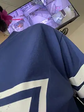 Lia sex69 online show from 03-04-25, 11:40