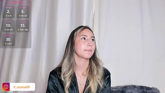 Snapshot of _Emma_Valka chatting on 12-21-24, 01:04 Emma Valka online show from 12-21-24, 01:04