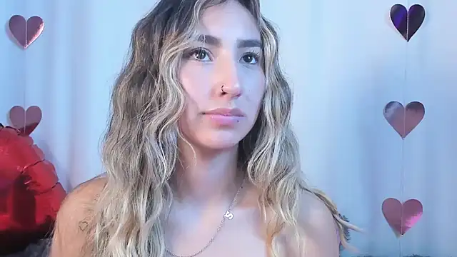 Snapshot of _Emma_Valka chatting on 02-11-25, 12:17 Emma Valka online show from 02-11-25, 12:17