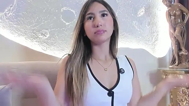 Snapshot of _Emma_Valka chatting on 09-22-25, 09:17 Emma Valka online show from 09-22-25, 09:17