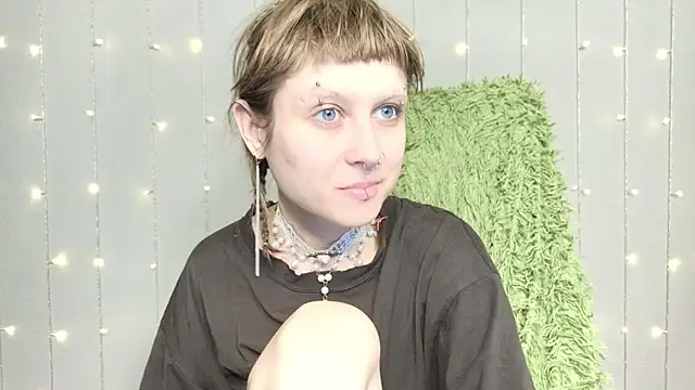 kortny yo online show from 12-21-24, 09:15