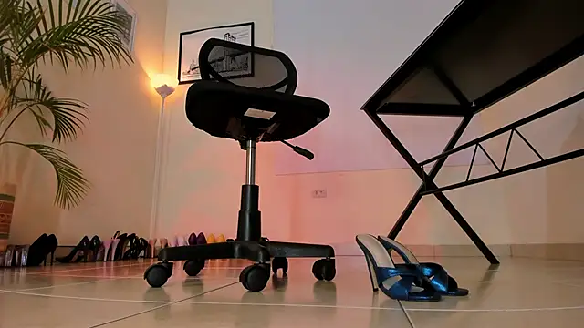 Kimmroggerr online show from 01-25-25, 11:11