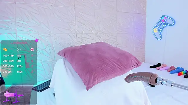 Snapshot of ashley_nicoll chatting on 01-28-25, 01:27 ashley nicoll online show from 01-28-25, 01:27