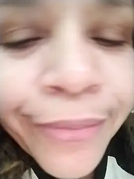 Snapshot of Alma_Sexyy chatting on 09-25-25, 05:38 Alma Sexyy online show from 09-25-25, 05:38