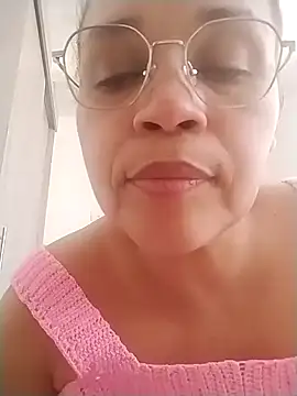 Snapshot of Alma_Sexyy chatting on 11-18-25, 05:28 Alma Sexyy online show from 11-18-25, 05:28