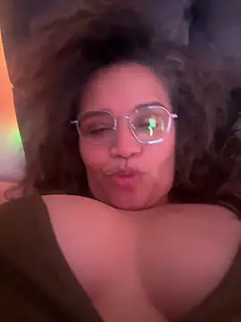 Snapshot of Alma_Sexyy chatting on 12-02-25, 08:26 Alma Sexyy online show from 12-02-25, 08:26