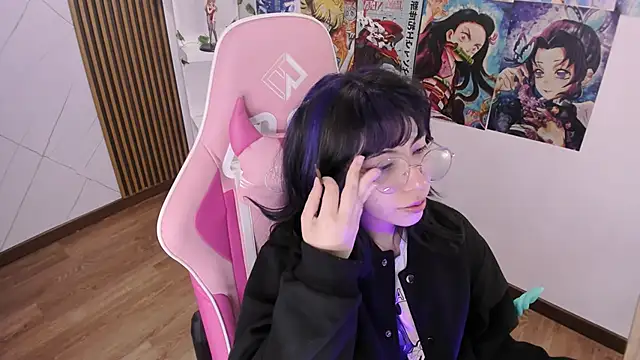 Purplee Baby online show from 12-15-24, 07:10