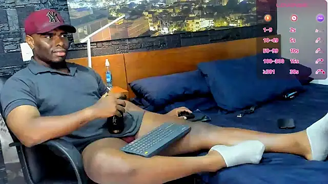 Snapshot of thomas_santtos1 chatting on 02-13-25, 11:26 thomas santtos1 online show from 02-13-25, 11:26