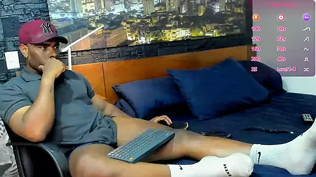 Snapshot of thomas_santtos1 chatting on 02-16-25, 12:41 thomas santtos1 online show from 02-16-25, 12:41