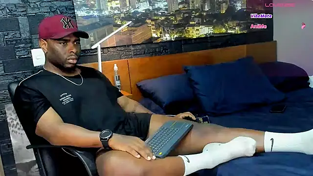 Snapshot of thomas_santtos1 chatting on 03-01-25, 10:10 thomas santtos1 online show from 03-01-25, 10:10