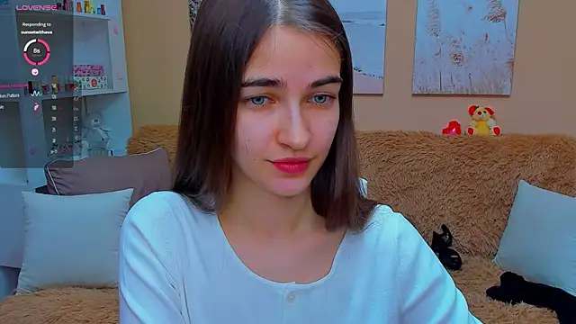 Snapshot of AstoriyaNight chatting on 02-15-25, 01:38 AstoriyaNight online show from 02-15-25, 01:38