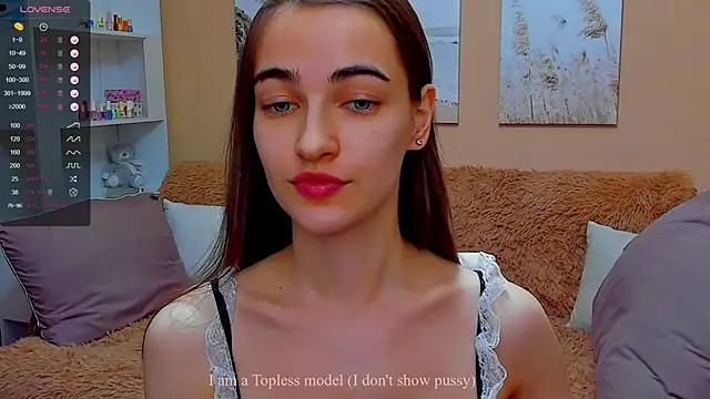 Snapshot of AstoriyaNight chatting on 03-21-25, 12:06 AstoriyaNight online show from 03-21-25, 12:06