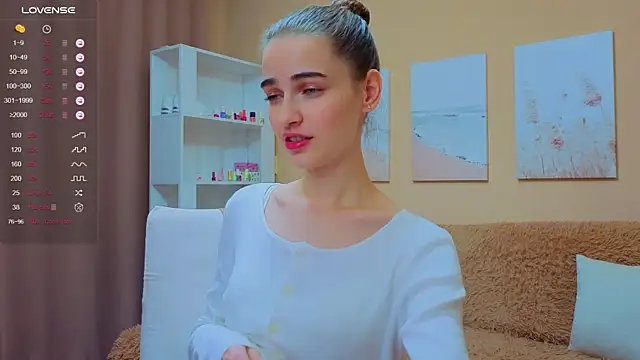 Snapshot of AstoriyaNight chatting on 09-26-25, 03:27 AstoriyaNight online show from 09-26-25, 03:27