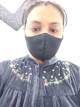 Snapshot of Aaradhya chatting on 06-17-26, 01:19 Aaradhya online show from 06-17-26, 01:19
