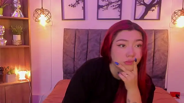 Snapshot of Andy_and_emma chatting on 12-11-24, 03:58 Andy and emma online show from 12-11-24, 03:58