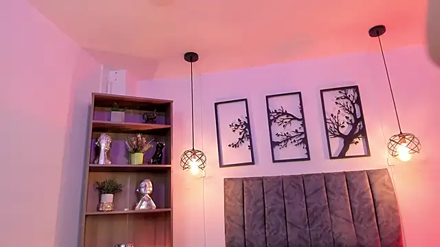 Snapshot of Andy_and_emma chatting on 02-02-25, 03:49 Andy and emma online show from 02-02-25, 03:49