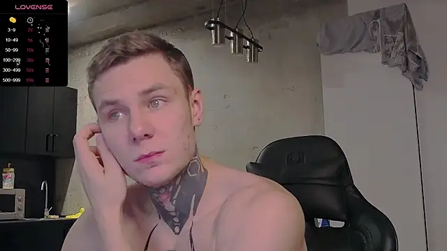 Snapshot of Lechery_boy chatting on 12-07-24, 10:01 Lechery boy online show from 12-07-24, 10:01