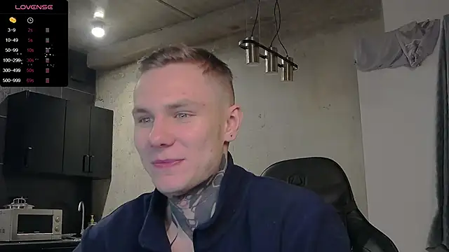 Snapshot of Lechery_boy chatting on 12-11-24, 01:49 Lechery boy online show from 12-11-24, 01:49