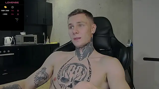 Snapshot of Lechery_boy chatting on 12-15-24, 10:18 Lechery boy online show from 12-15-24, 10:18