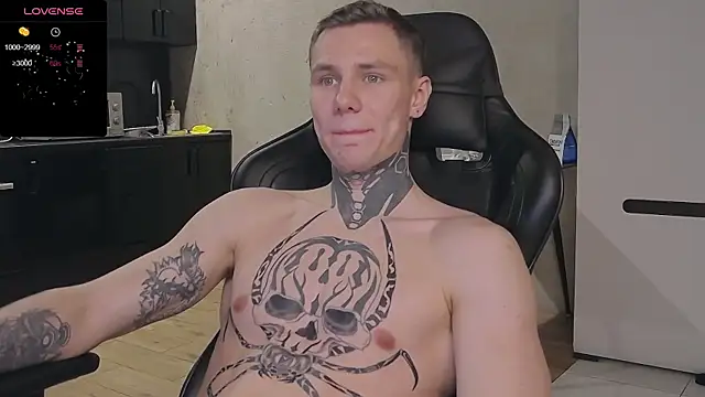 Snapshot of Lechery_boy chatting on 12-17-24, 08:45 Lechery boy online show from 12-17-24, 08:45