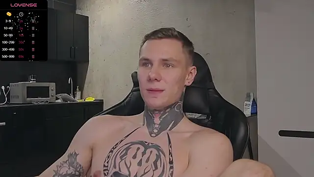 Snapshot of Lechery_boy chatting on 12-17-24, 11:49 Lechery boy online show from 12-17-24, 11:49