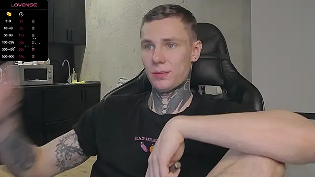 Snapshot of Lechery_boy chatting on 12-21-24, 01:32 Lechery boy online show from 12-21-24, 01:32