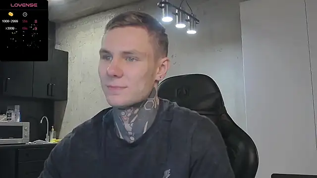 Snapshot of Lechery_boy chatting on 12-22-24, 01:11 Lechery boy online show from 12-22-24, 01:11