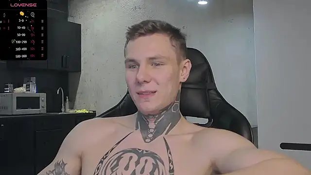 Snapshot of Lechery_boy chatting on 12-28-24, 01:06 Lechery boy online show from 12-28-24, 01:06