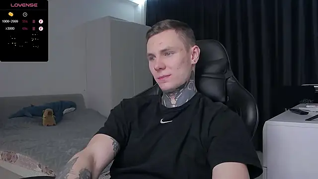 Snapshot of Lechery_boy chatting on 01-29-25, 11:14 Lechery boy online show from 01-29-25, 11:14