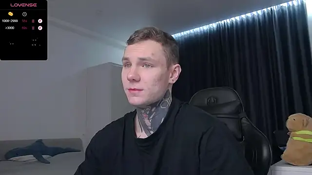 Snapshot of Lechery_boy chatting on 02-04-25, 08:13 Lechery boy online show from 02-04-25, 08:13