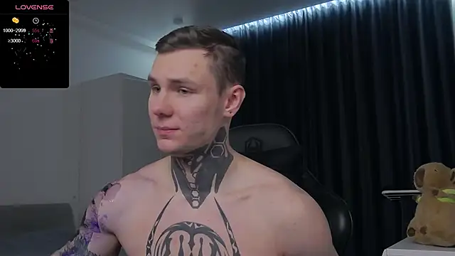 Snapshot of Lechery_boy chatting on 02-08-25, 01:44 Lechery boy online show from 02-08-25, 01:44