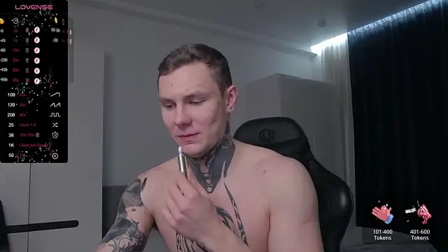 Snapshot of Lechery_boy chatting on 03-13-25, 08:00 Lechery boy online show from 03-13-25, 08:00