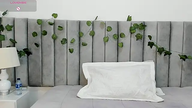 izadii online show from 04-17-26, 01:58