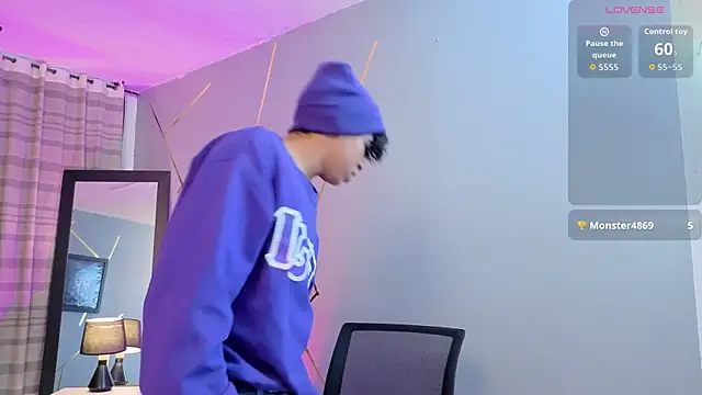 Noah Smith04 online show from 10-29-25, 12:40