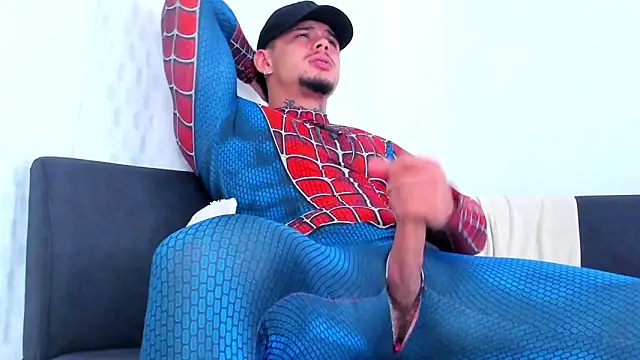 Snapshot of NoahhBrown chatting on 10-30-25, 04:47 NoahhBrown online show from 10-30-25, 04:47