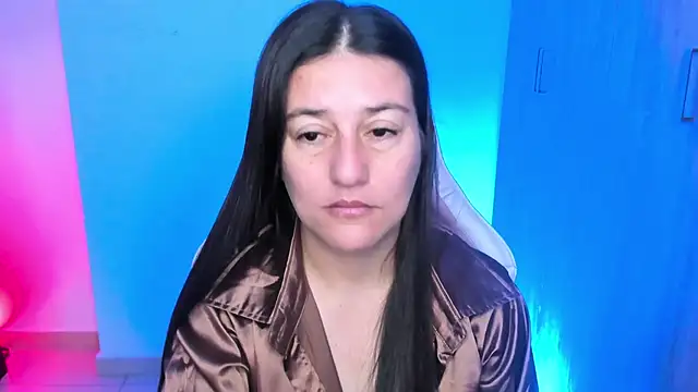 Saskyaa online show from 01-17-26, 01:38