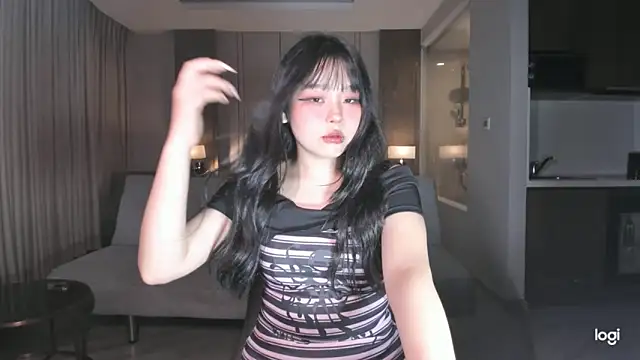 hee young11 online show from 03-21-25, 01:34