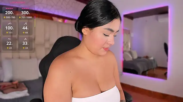 Snapshot of Kleverly_Manson1 chatting on 10-14-25, 08:09 Kleverly Manson1 online show from 10-14-25, 08:09