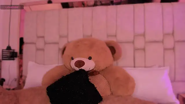 Kleverly Manson1 online show from 03-20-26, 04:06