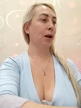 Snapshot of HotJanet chatting on 01-14-25, 06:28 HotJanet online show from 01-14-25, 06:28