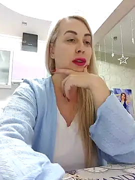 Snapshot of HotJanet chatting on 02-19-25, 03:27 HotJanet online show from 02-19-25, 03:27