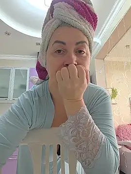 Snapshot of HotJanet chatting on 01-06-26, 08:07 HotJanet online show from 01-06-26, 08:07