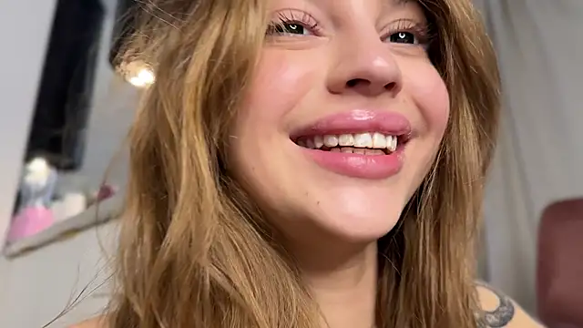 Snapshot of Elsa_Ice chatting on 12-04-24, 08:23 Elsa Ice online show from 12-04-24, 08:23