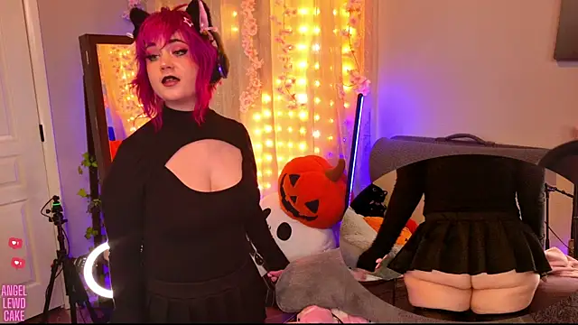 Angel-Lewd-Cake online show from 09-11-25, 03:28